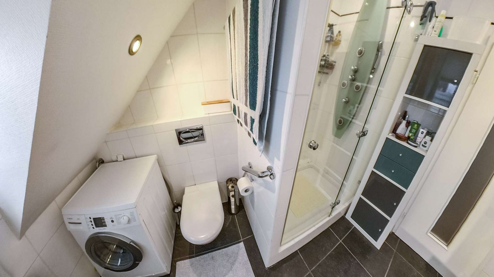 *VERKAUFT* Ihr neues Familienglück: Farbenfrohes Zuhause mit Einliegerwohnung * Keine Käuferprovision