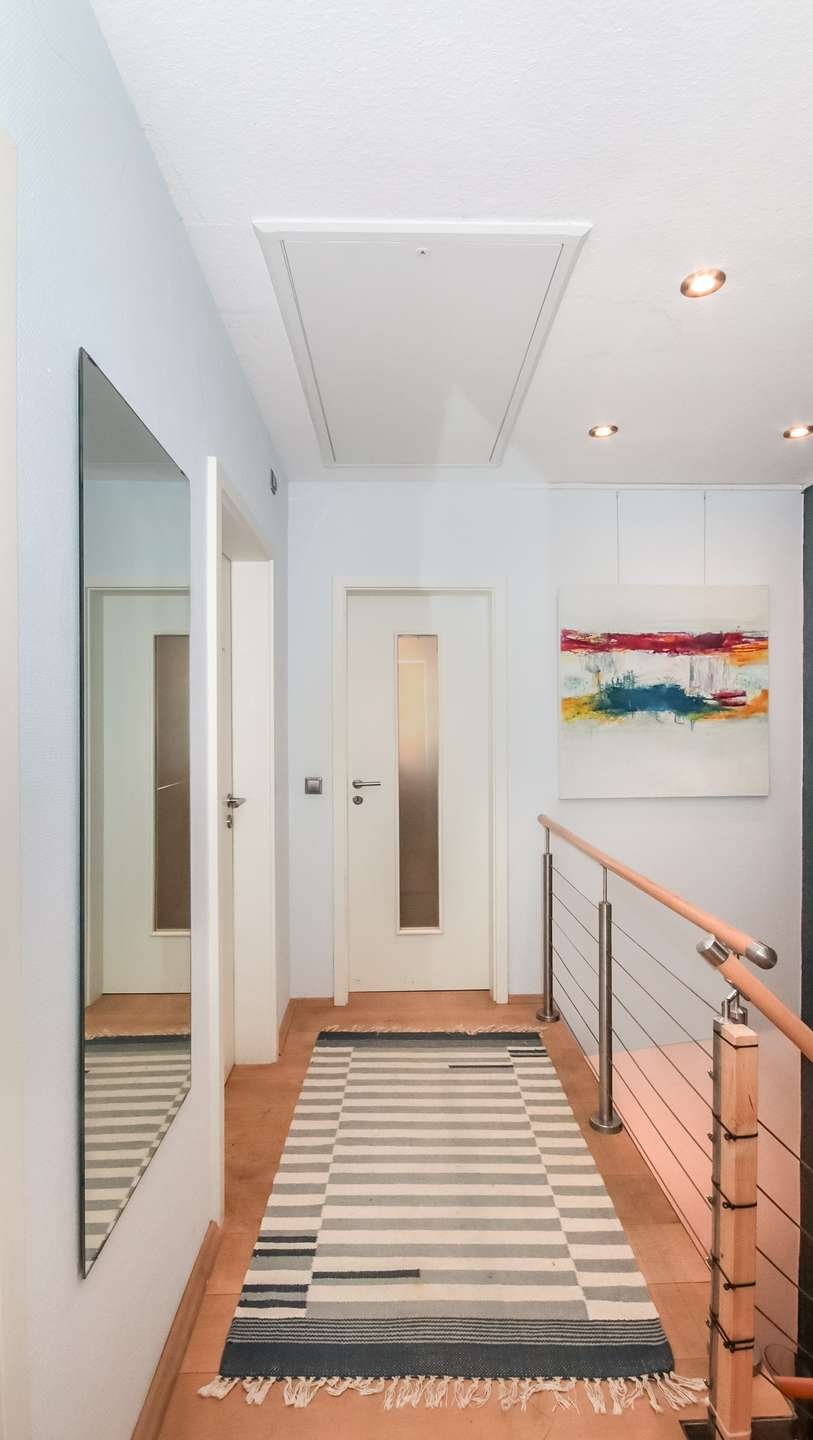 *VERKAUFT* Ihr neues Familienglück: Farbenfrohes Zuhause mit Einliegerwohnung * Keine Käuferprovision