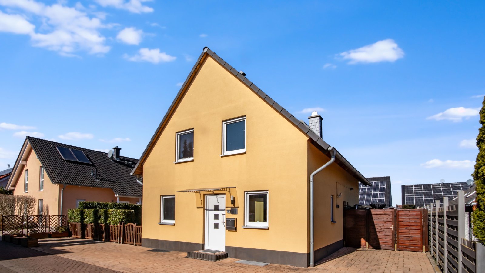 *VERKAUFT* Junges Familienhaus in traumhaft ruhiger Lage * Keine Käuferprovision