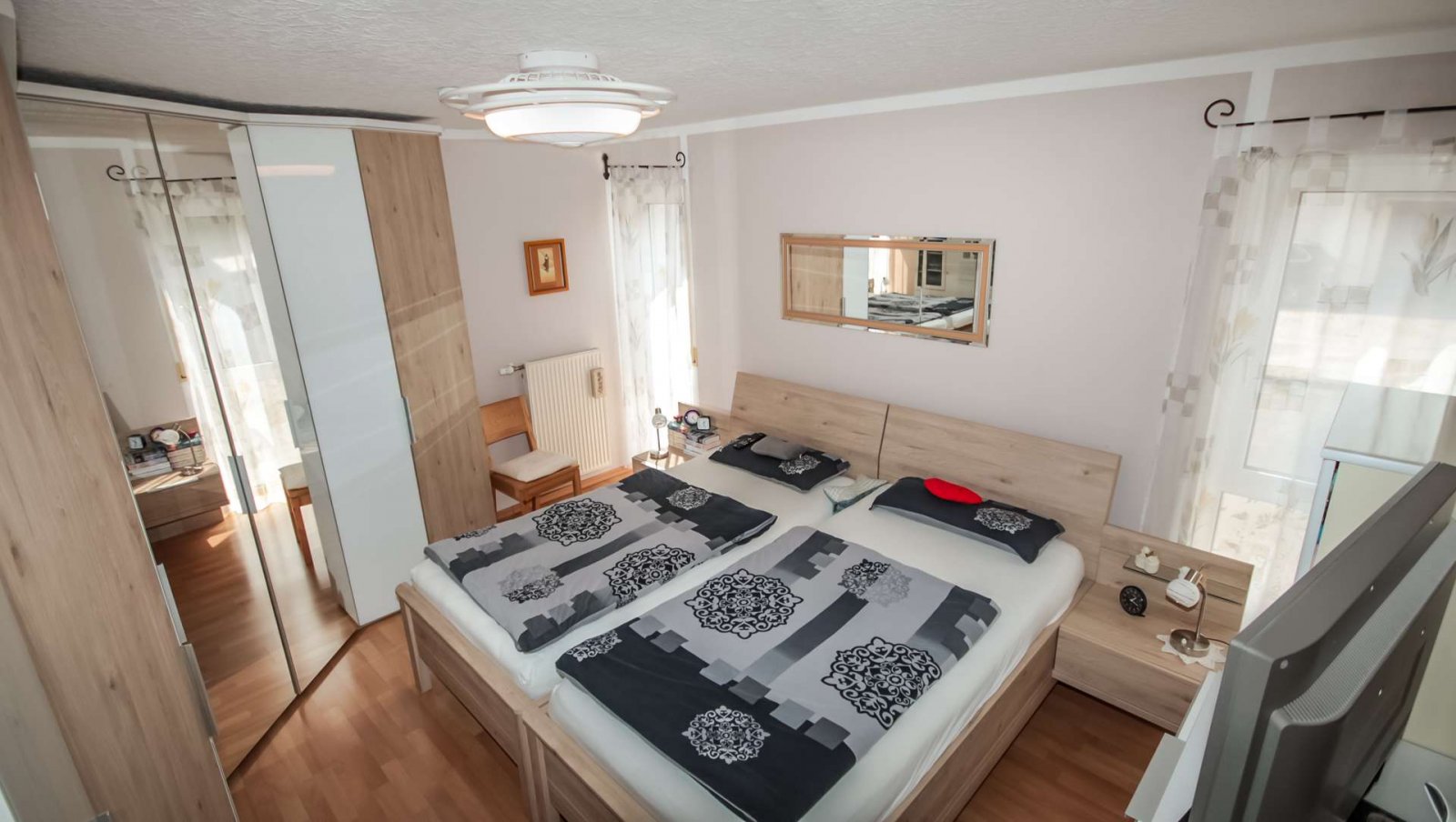 *RESERVIERT* Wohnen am Feldrand: 3 Zimmer-ETW im EG mit Garten * Top Zustand * Keine Käuferprovision
