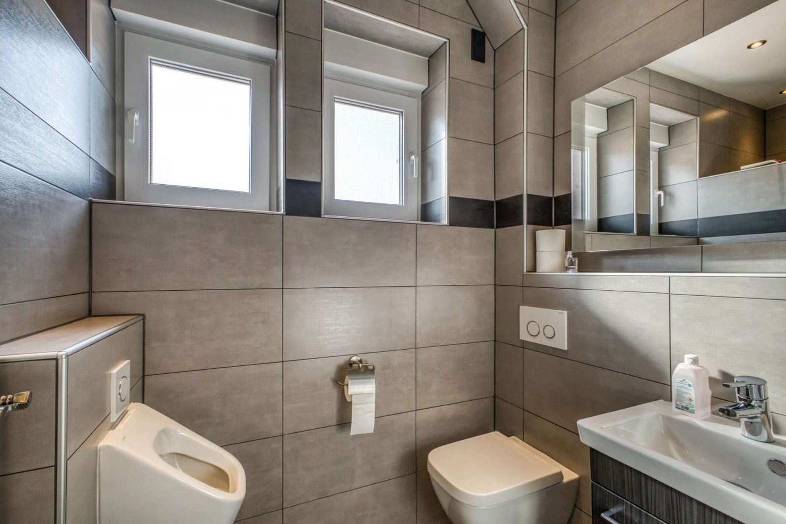 *RESERVIERT* Ein Haus zum Verlieben * Altbau-Charme trifft modernen Komfort * Keine Käuferprovision