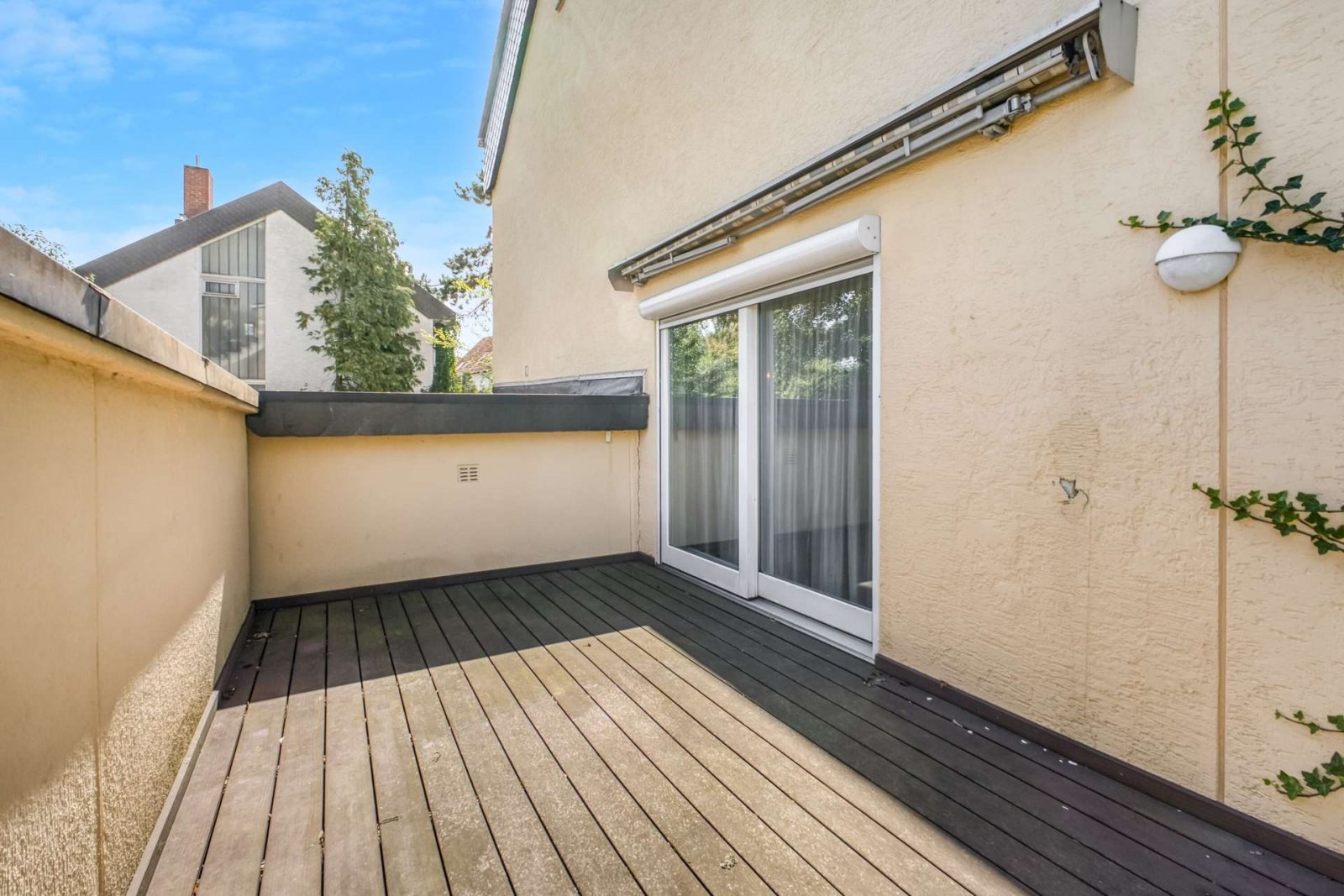 *RESERVIERT* Besonderes Reihenendhaus mit Galerie und Wintergarten * keine Käuferprovision