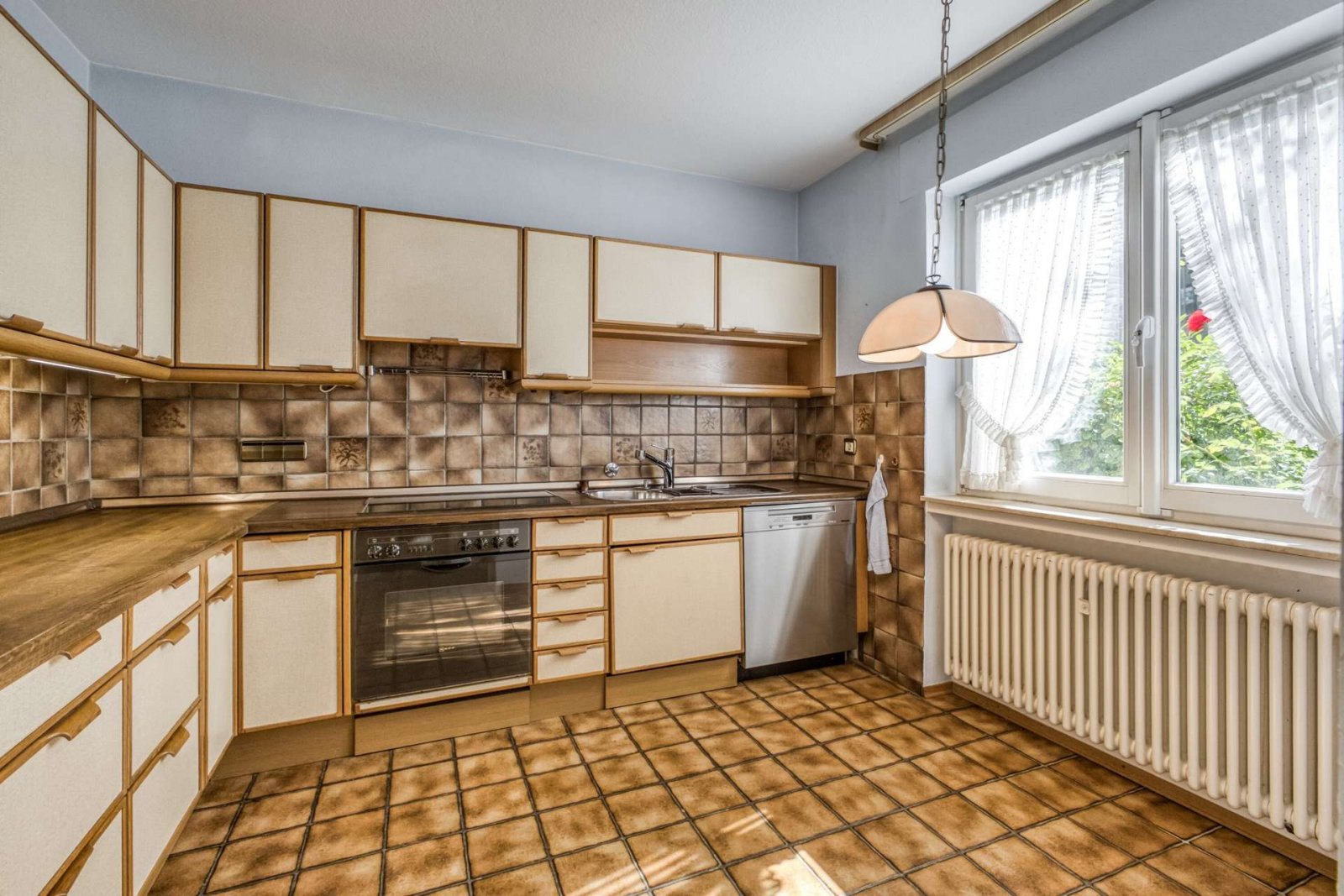 *RESERVIERT* Besonderes Reihenendhaus mit Galerie und Wintergarten * keine Käuferprovision