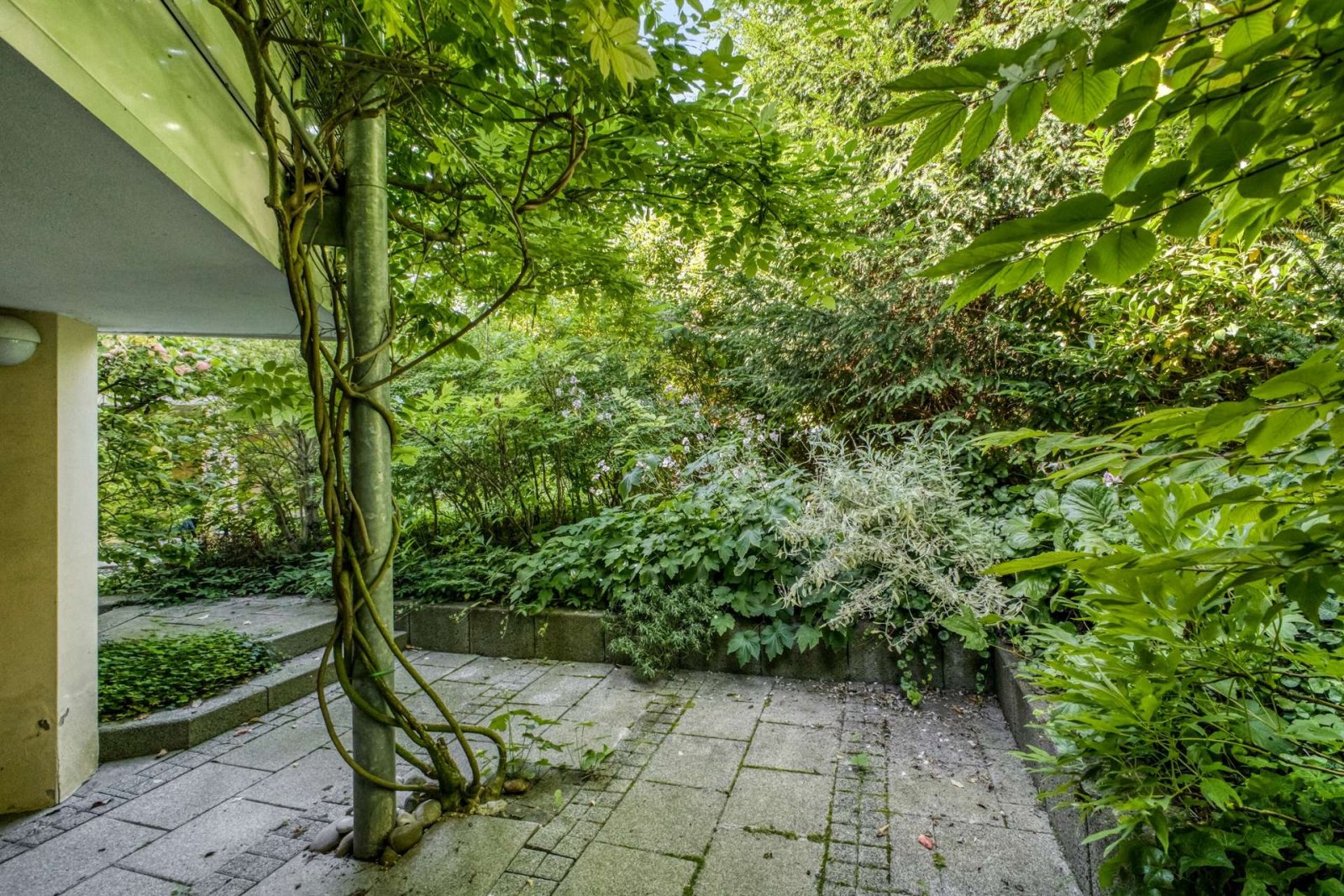 *RESERVIERT* Besonderes Reihenendhaus mit Galerie und Wintergarten * keine Käuferprovision