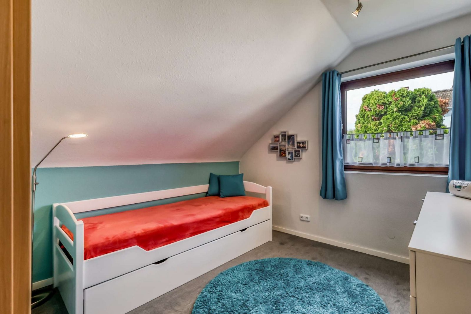 *RESERVIERT* Modernisiertes, familienfreundliches Zuhause in ruhiger Sackgassenlage * Keine Käuferprovision
