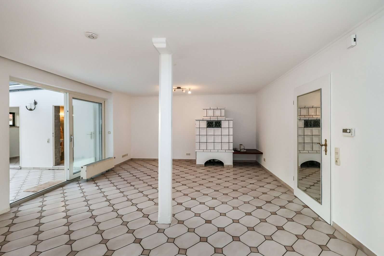 Freistehendes Haus mit riesigem Platzangebot und vielseitigen Nutzungsmöglichkeiten