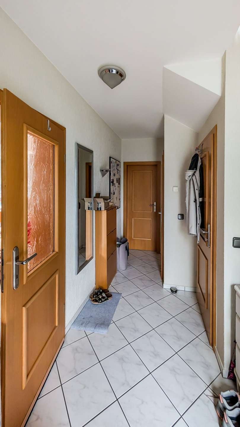 Modernes Wohnen mit Kamin, Pool und liebevoll angelegtem Garten * Keine Käuferprovision