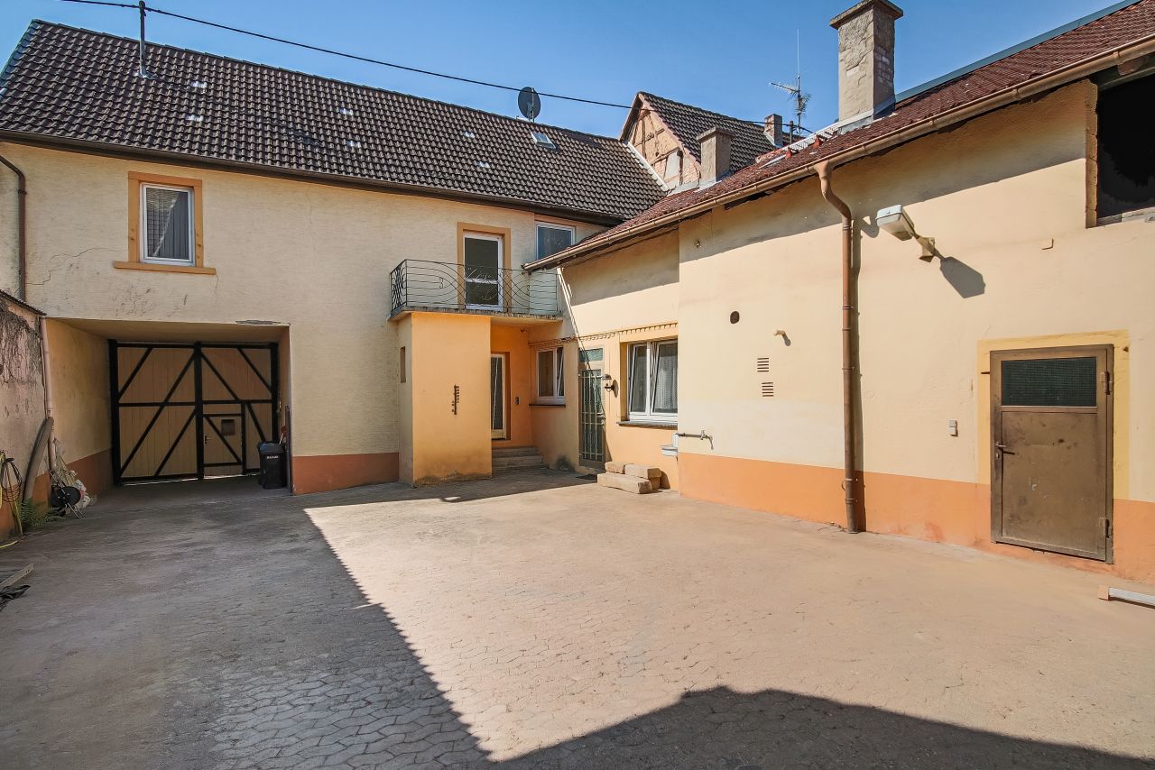 Mommenheim: *VERKAUFT* Kreativer Macher gesucht: Charmante Hofreite zur Komplettsanierung  Mommenheim: *VERKAUFT* Kreativer Macher gesucht: Charmante Hofreite zur Komplettsanierung