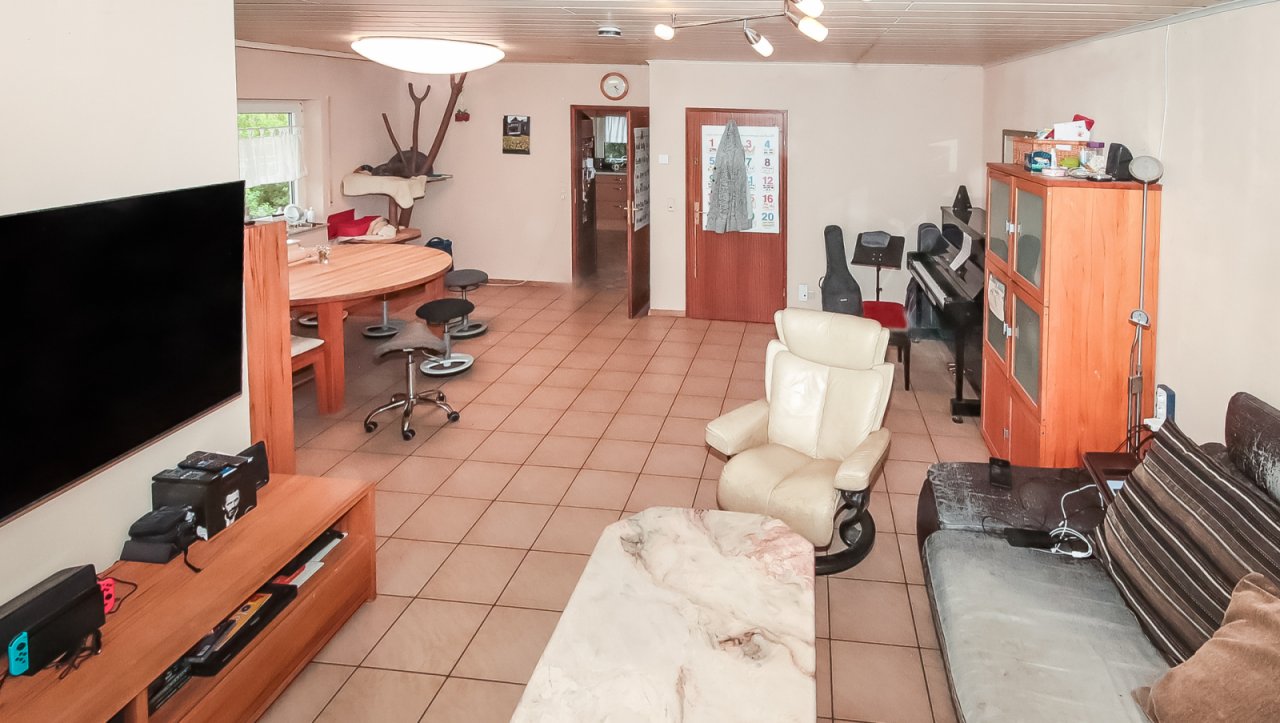 Wohn-/Esszimmer Wohn-/Esszimmer