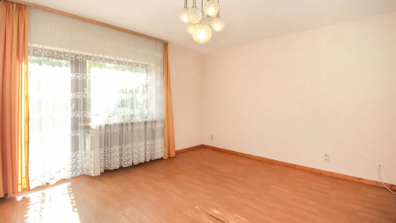 Gäste-/Arbeitszimmer Gäste-/Arbeitszimmer