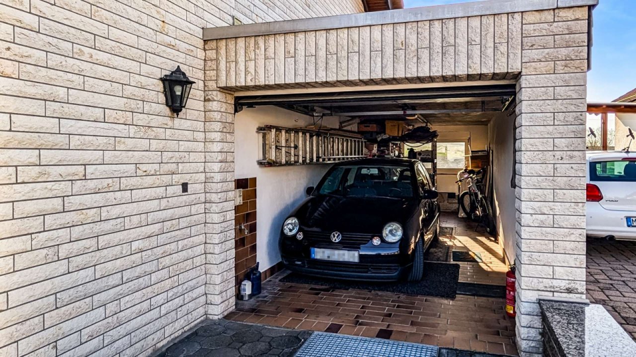 Garage Garage
