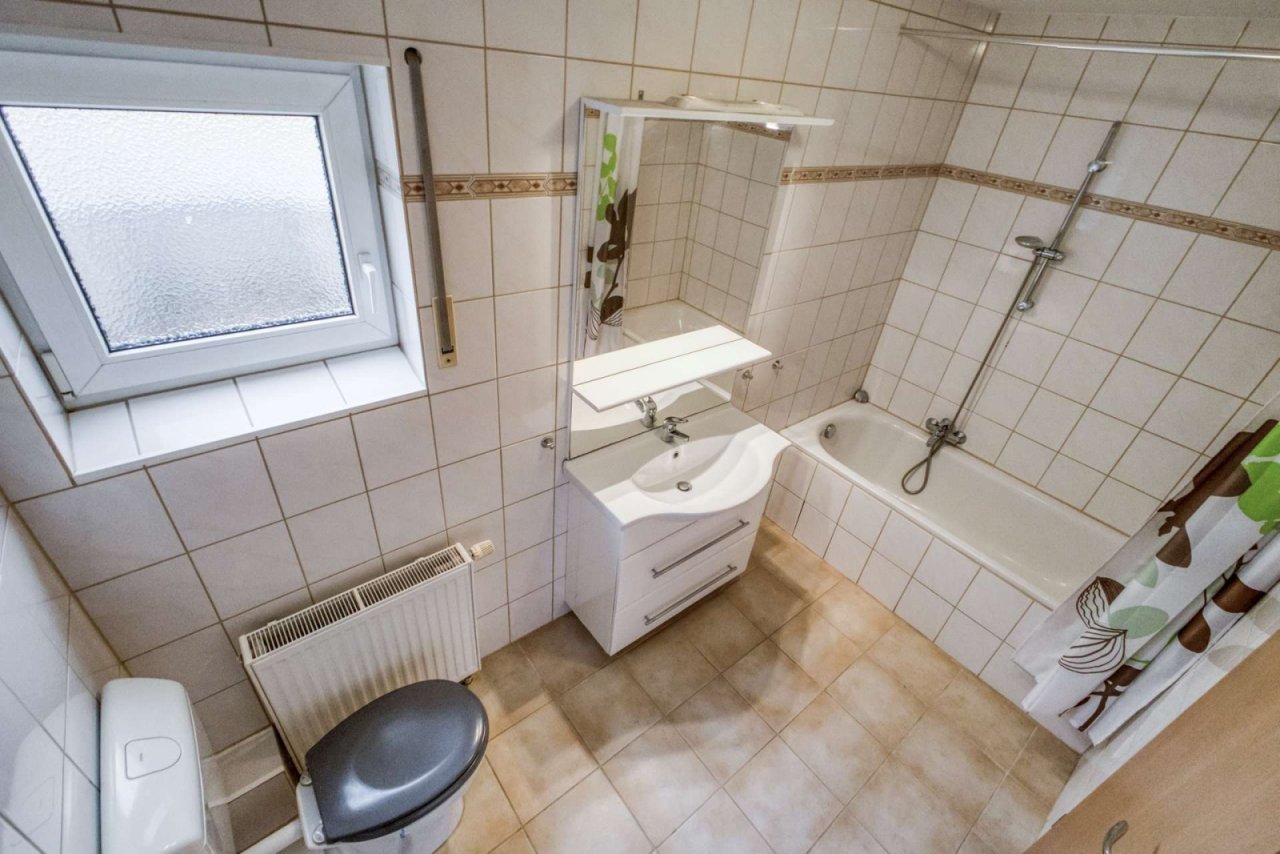 Einliegerwohnung - Bad
