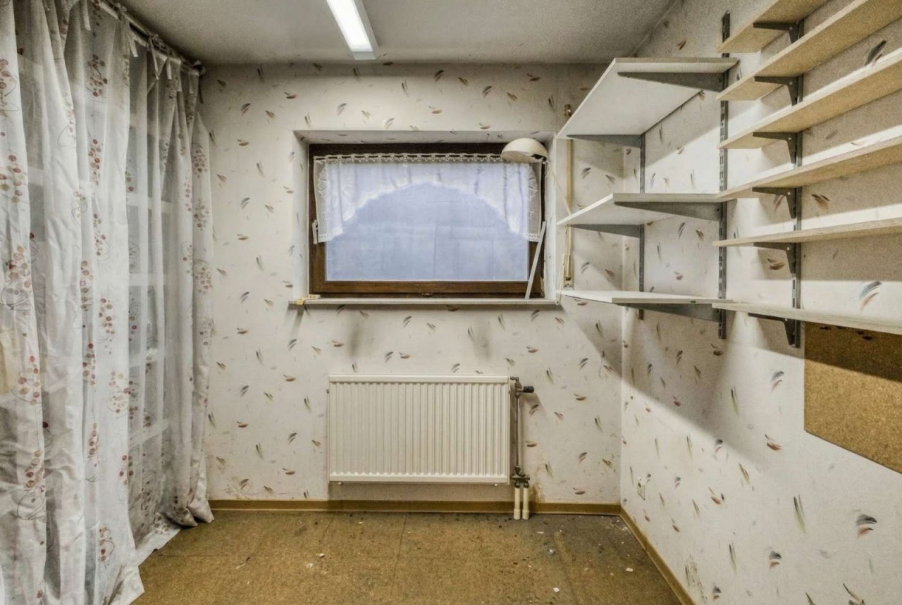 Wohnlich ausgebauter Raum KG