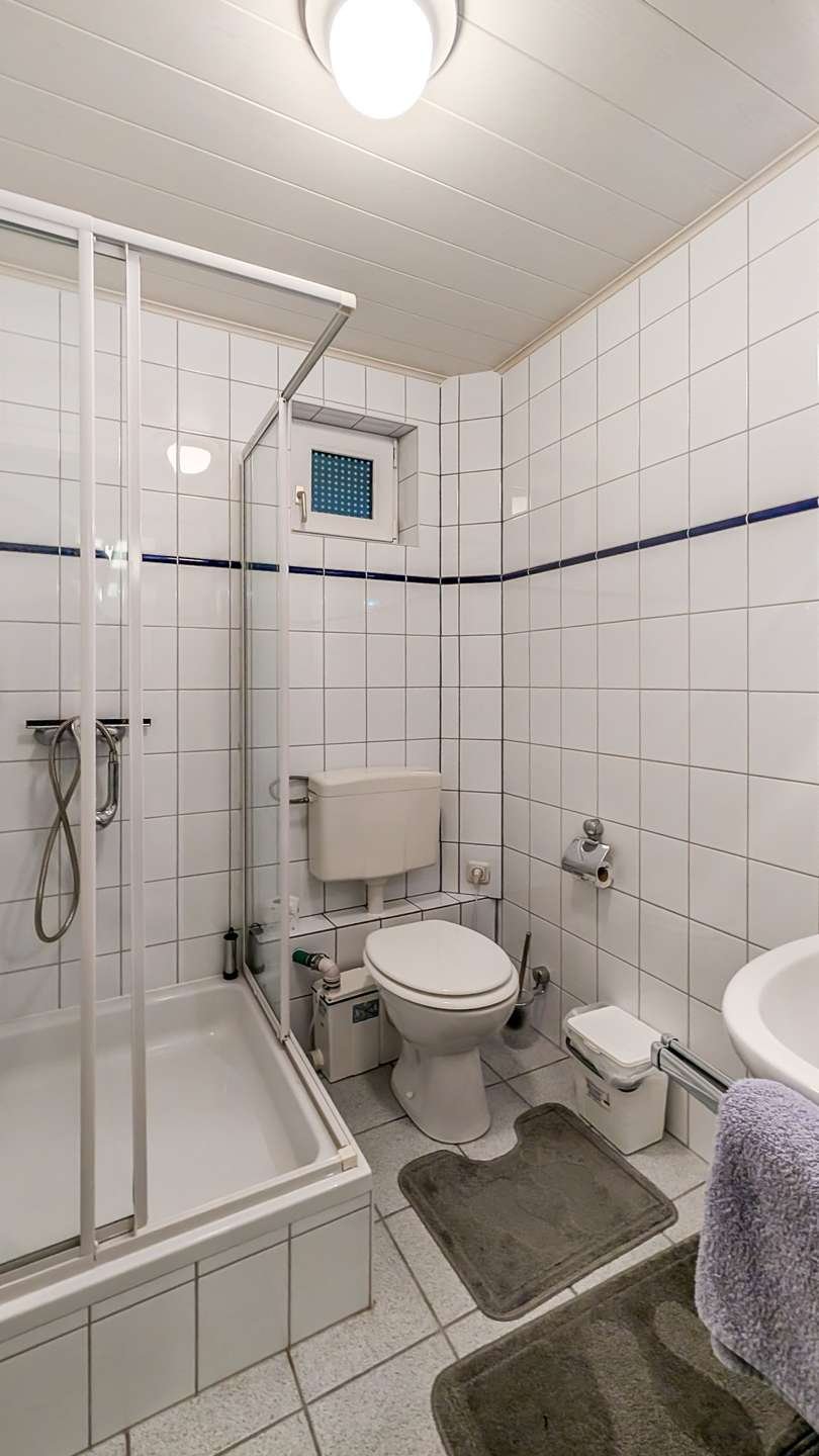 Duschbad KG