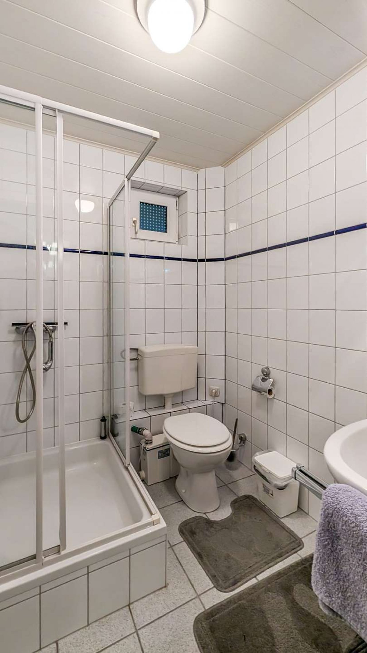 Duschbad KG